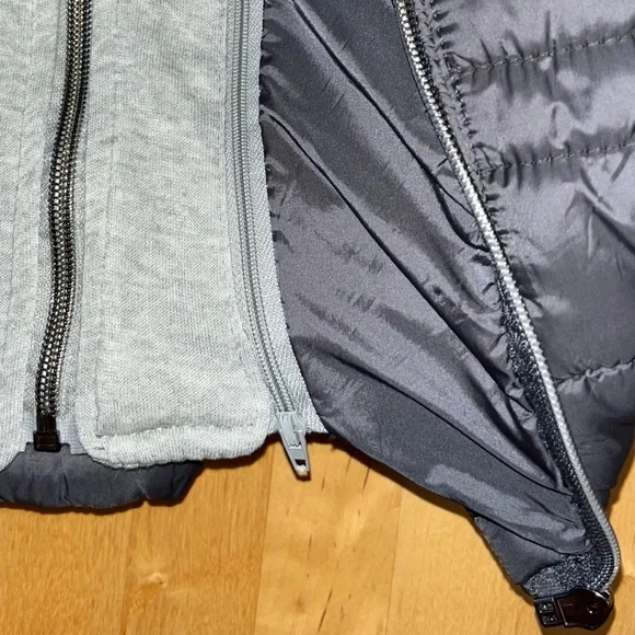 grey puffer vest - Picture 5 of 5